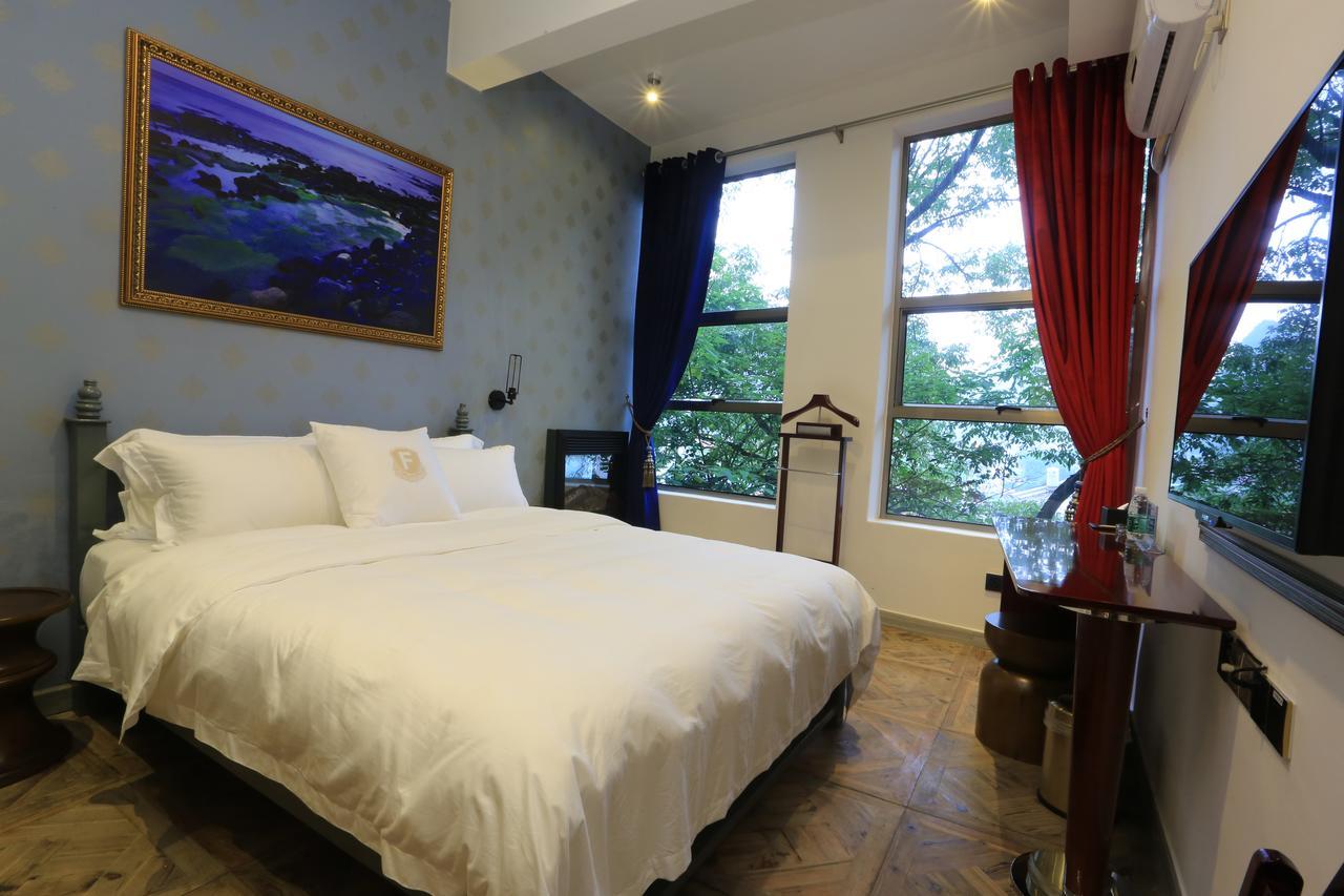 Fanli Hotel Yangshuo West Street Ґуйлінь Екстер'єр фото